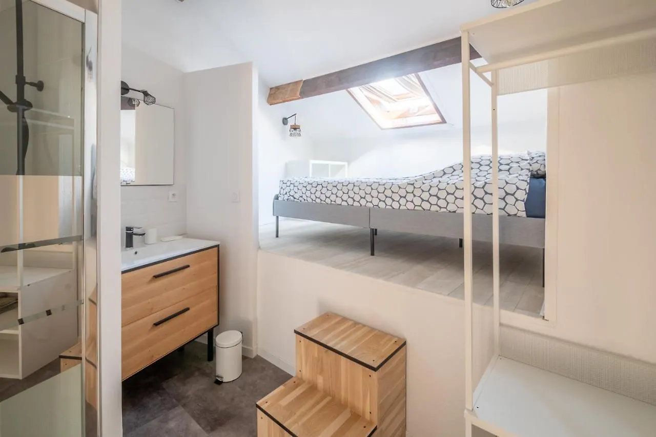 Appartement Duplex, vue mer, proche du centre ville, 4P Toulon