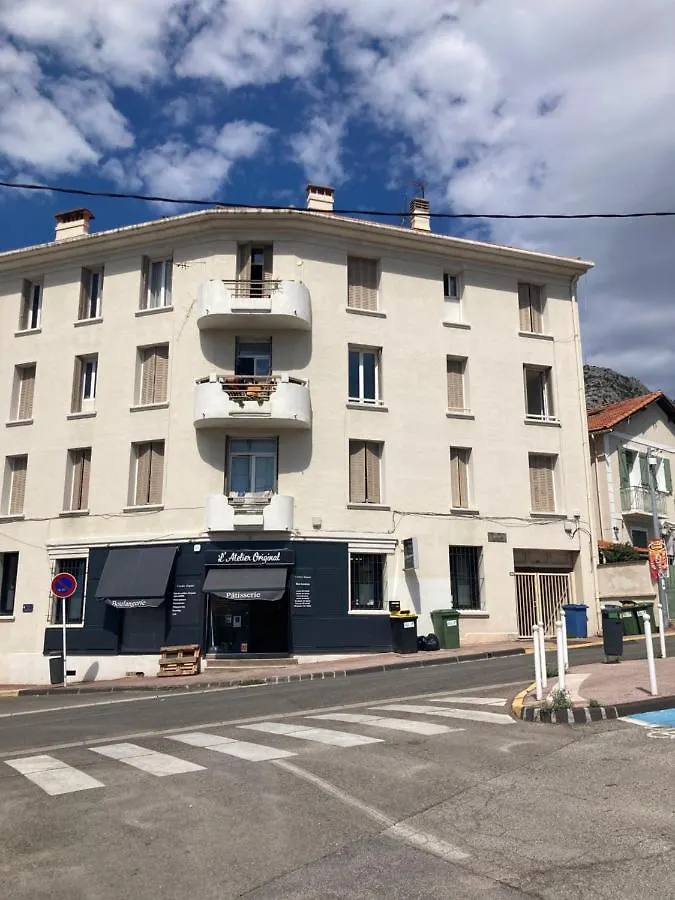 Duplex, vue mer, proche du centre ville, 4P Toulon 0*,